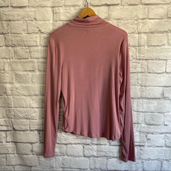 ARITZIA SUNDAY BEST Freshman Ribbed Turtleneck Dusty Rose Pink - Picture 6 of 9